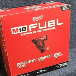 Milwaukee
M18 FUEL 18-Volt Lithium-Ion Brushless Cordless Gen II 15-Gauge Angled Finish Nailer (Tool-Only)