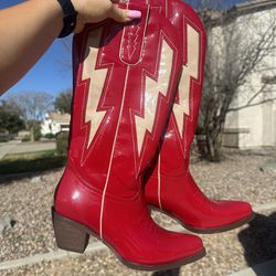 *NEVER WORN* Red Cowboy Boots