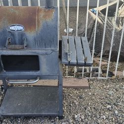 Kingsford charcoal smoker/grill