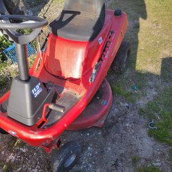 Briggs and Stratton 11.5hp 30 riding mower