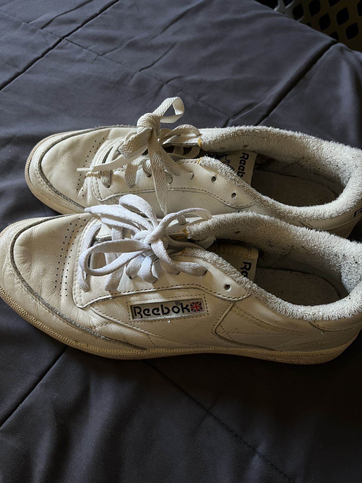 reeboks size 9