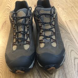 Size 14 Mens Oboz  Bridger Low Dry Waterproof 