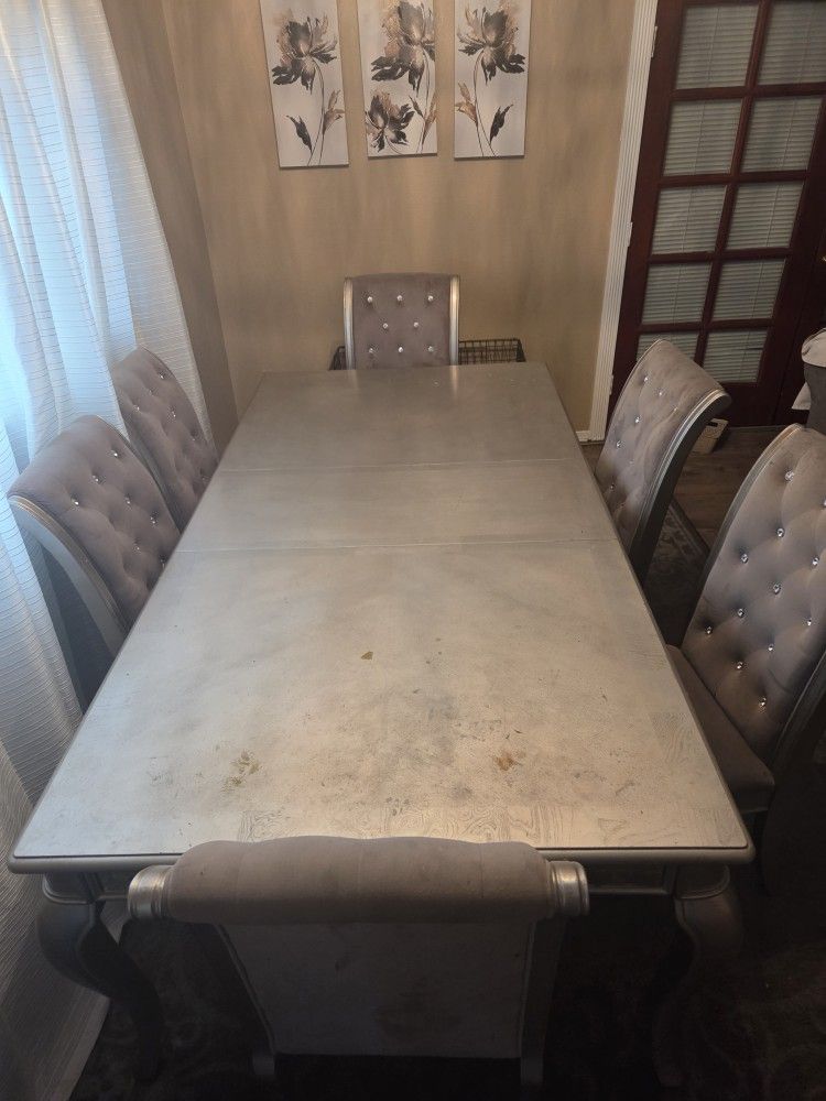 Dining Room Set With Leaf