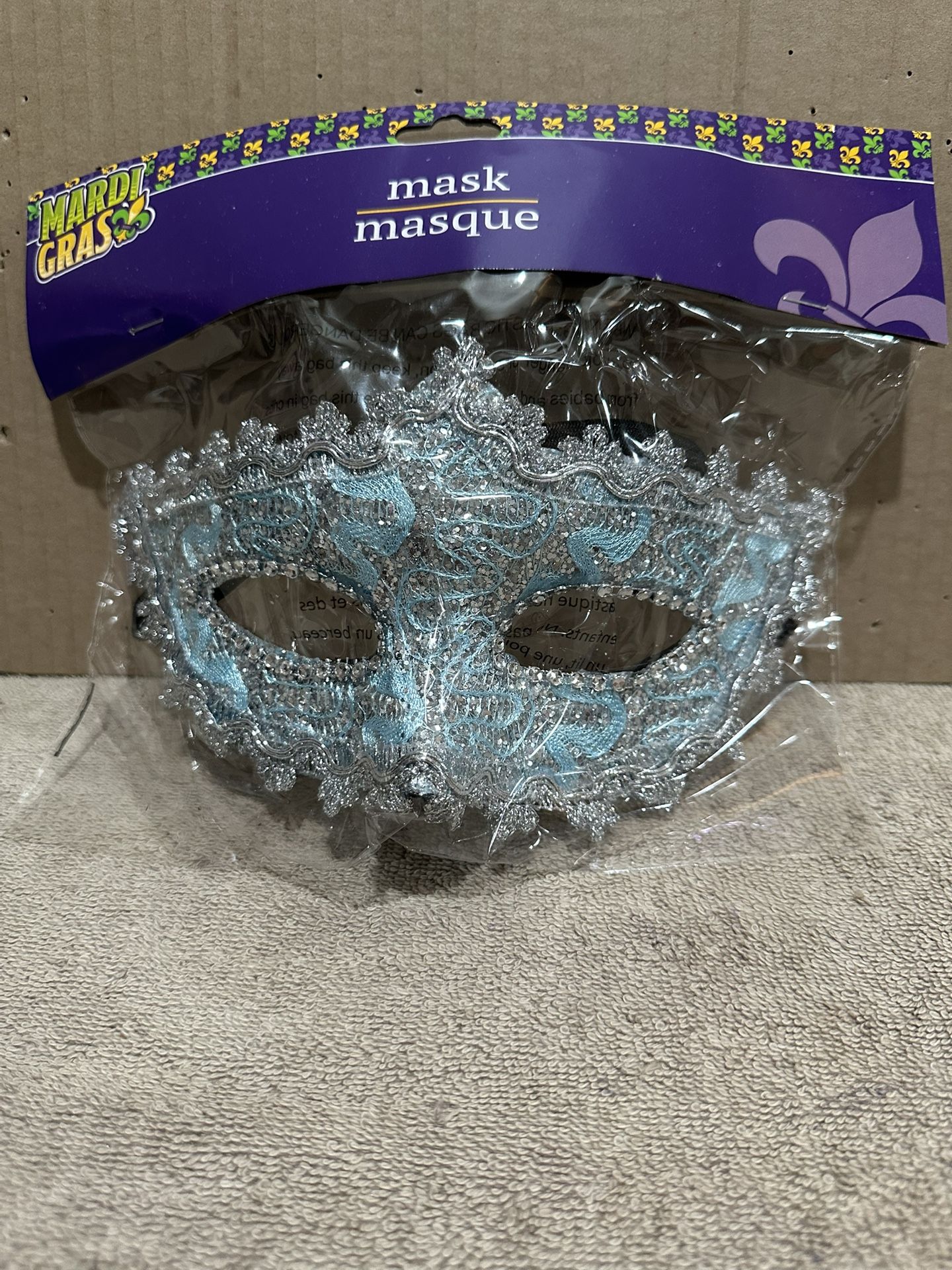 Masquerade   Mask  W/   Rhinestone  &Glitter   &  Lace   Lt   Blue  Silver
