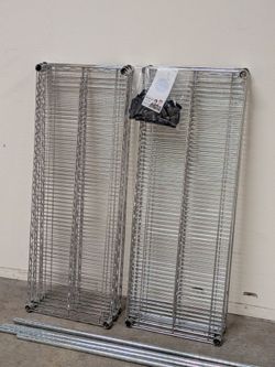 Heavy duty wire shelves unit