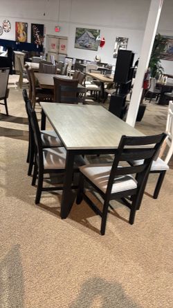 Dining table set
