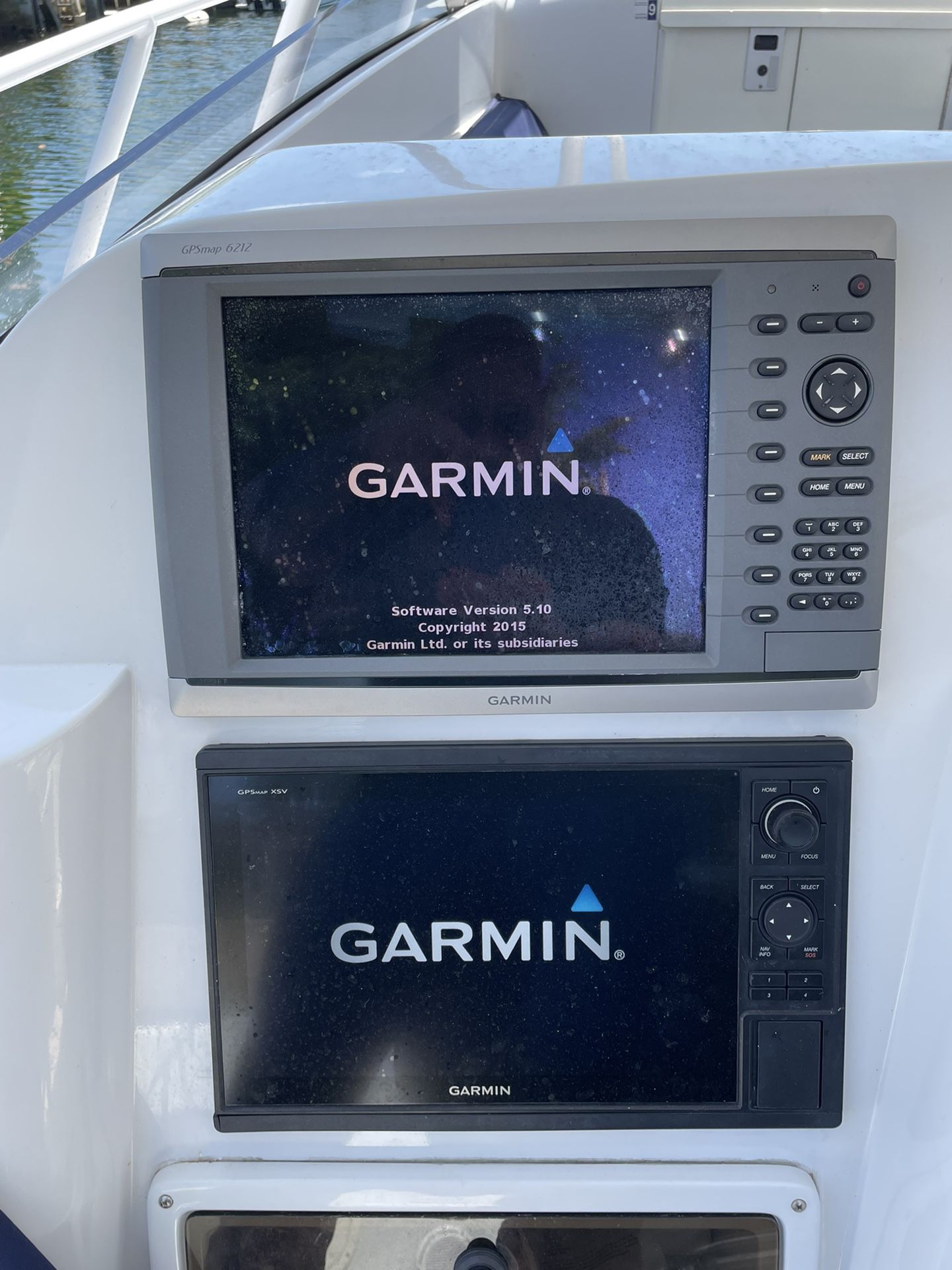 Garmin GPSMap 6212 MFD w/Suncover