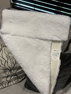 Spa Plush Bath Rug 21x34” Off White 