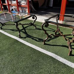 Big living room, center table and end table