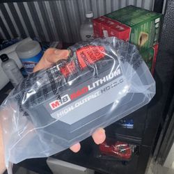 🇺🇸 $150 – Milwaukee M18 REDLITHIUM HD12.0 Battery  🔋 High Output – 12.0Ah capacity 🆕 Brand new, sealed in factory bag ⚡ Maximum power and runtime 