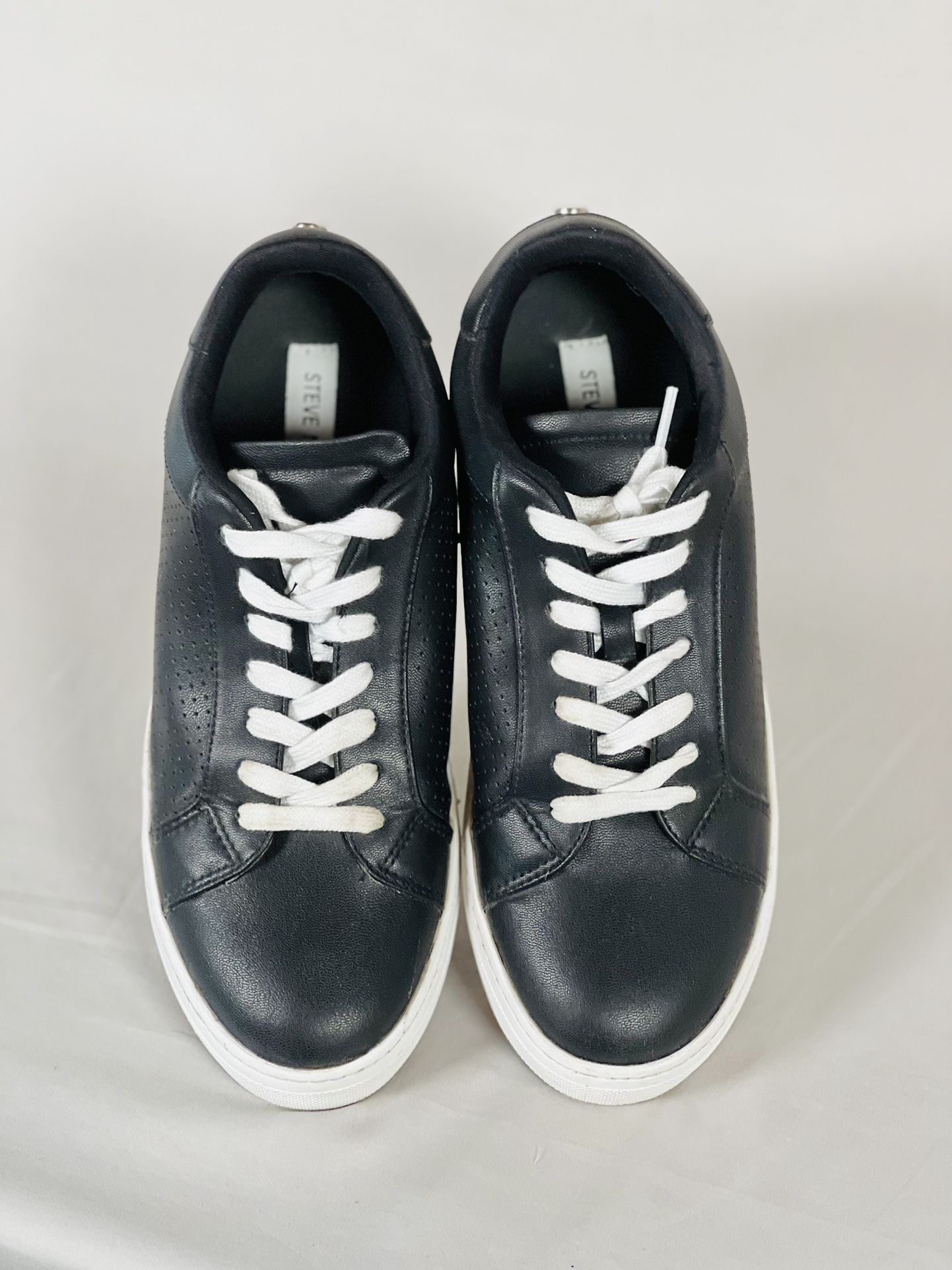 Steve Madden Women’s Vonn BLACK Sneakers Size 10