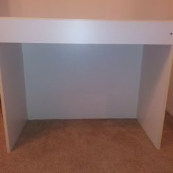 White Desk With Drawer