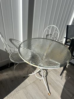 Patio Dining Bistro Set / Mesita Y Sillas De Patio