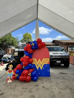 Wonder Woman Set Up