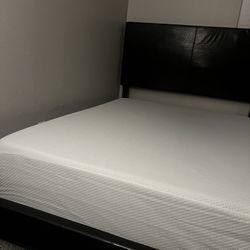 Full Bed Mattress 12Inch  And Full Bed Frame 