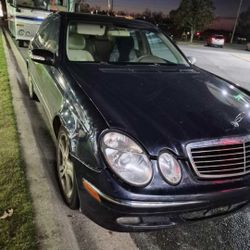 2006 Mercedes-Benz E-Class