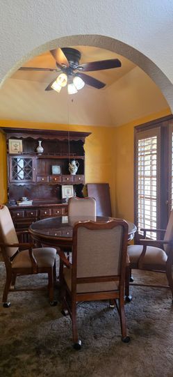 Dining table with 4 chairs, Hutch