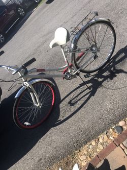 Schwinn bike 28”with 7 Speed