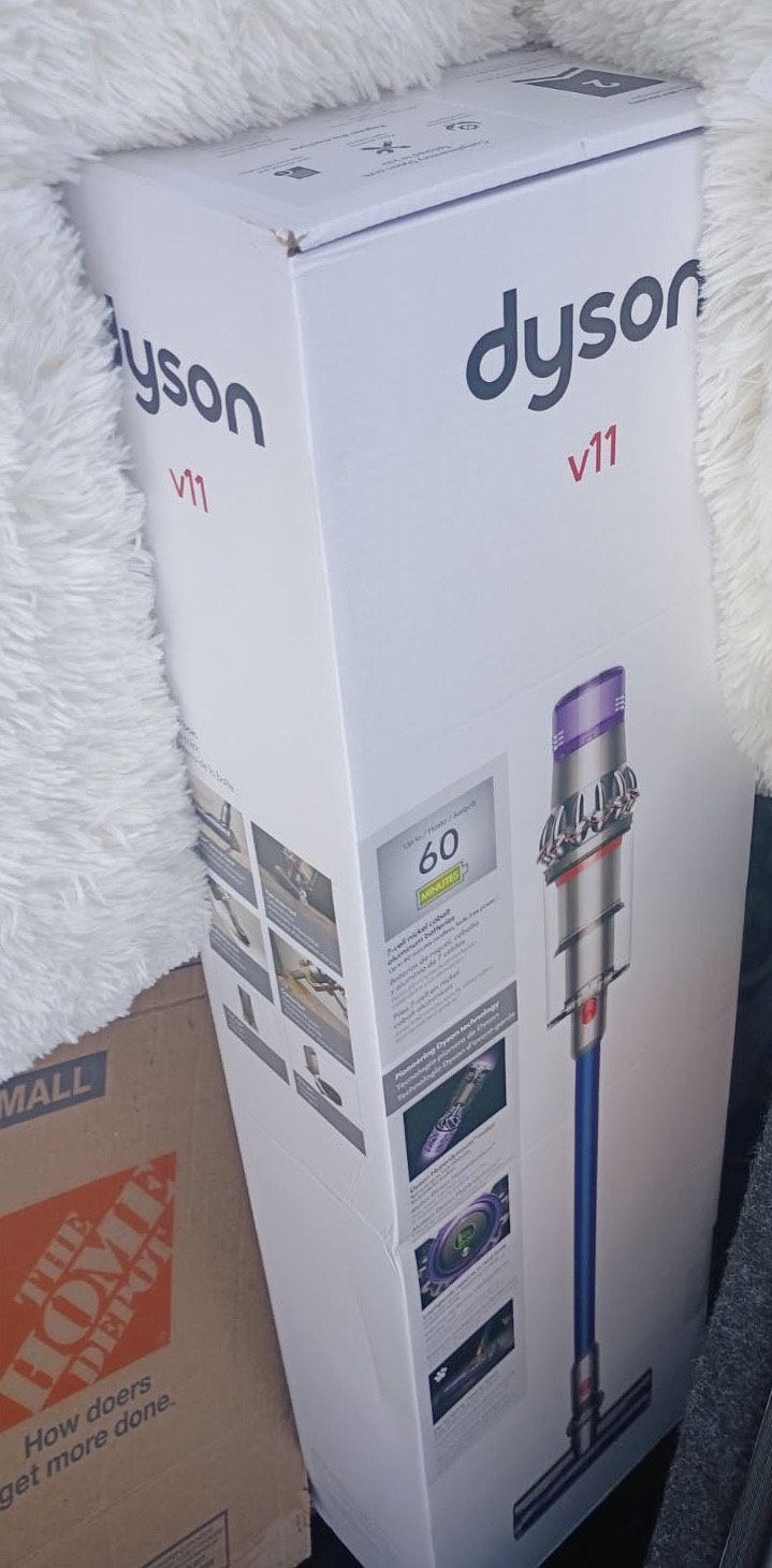 Dyson V11 Vacuum New In Box No Offers Accepted