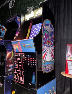 Arcade 1up Pac-Man / Galaga (Class of 81’)