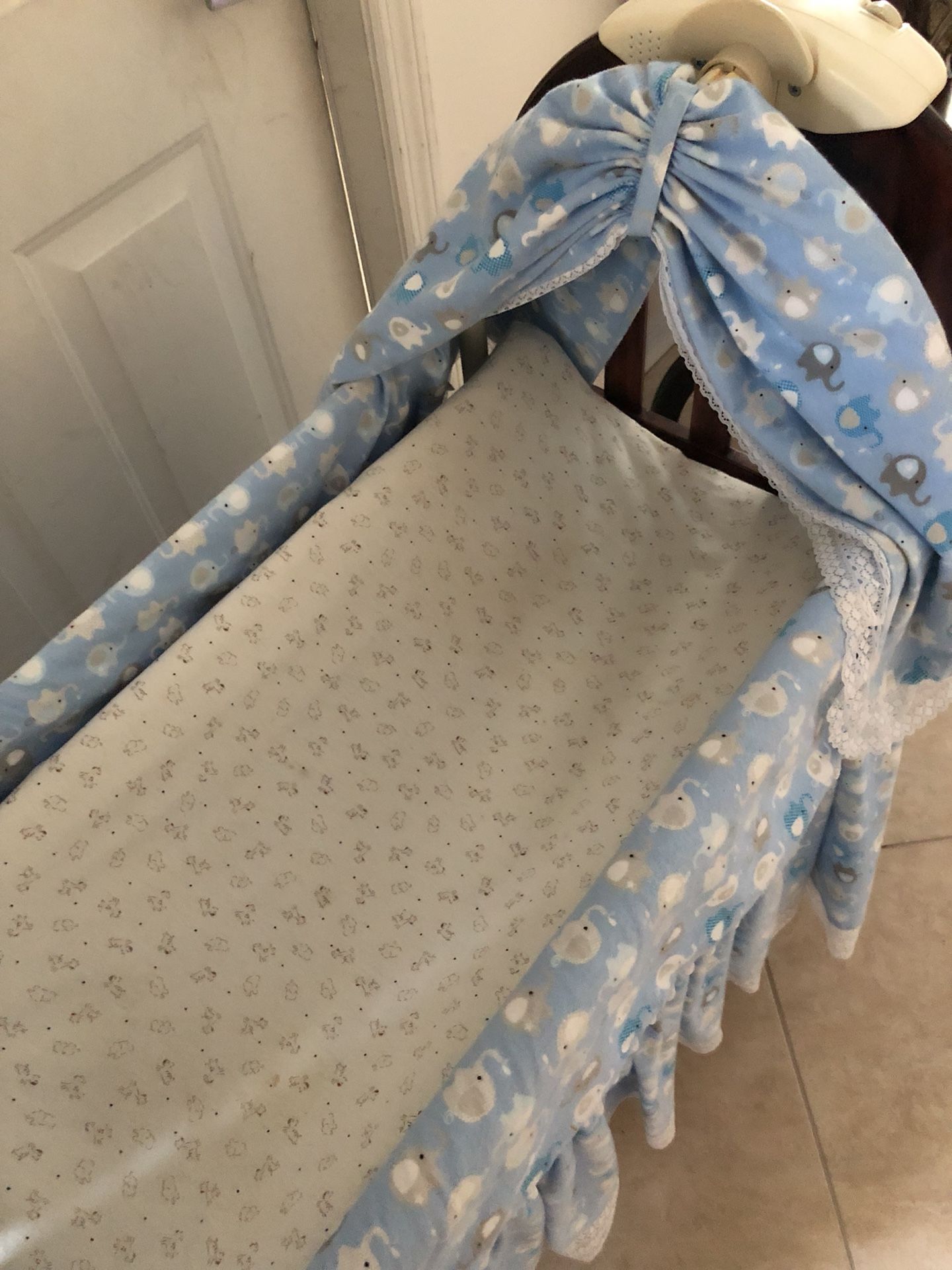 Baby crib