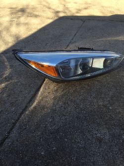 ford focus 2015 hadlight R