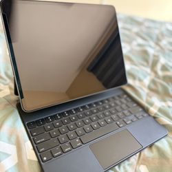 iPad Pro 12.9 Inch (5th Generación)