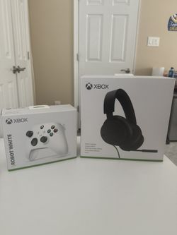 BRAND NEW XBOX Wireless Stereo Headset & XBOX Robot White Wireless Controller