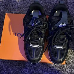 Louis Vuitton Skates Size 10 