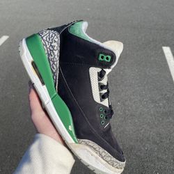 Size 10.5 - Jordan 3 Retro Pine Green 