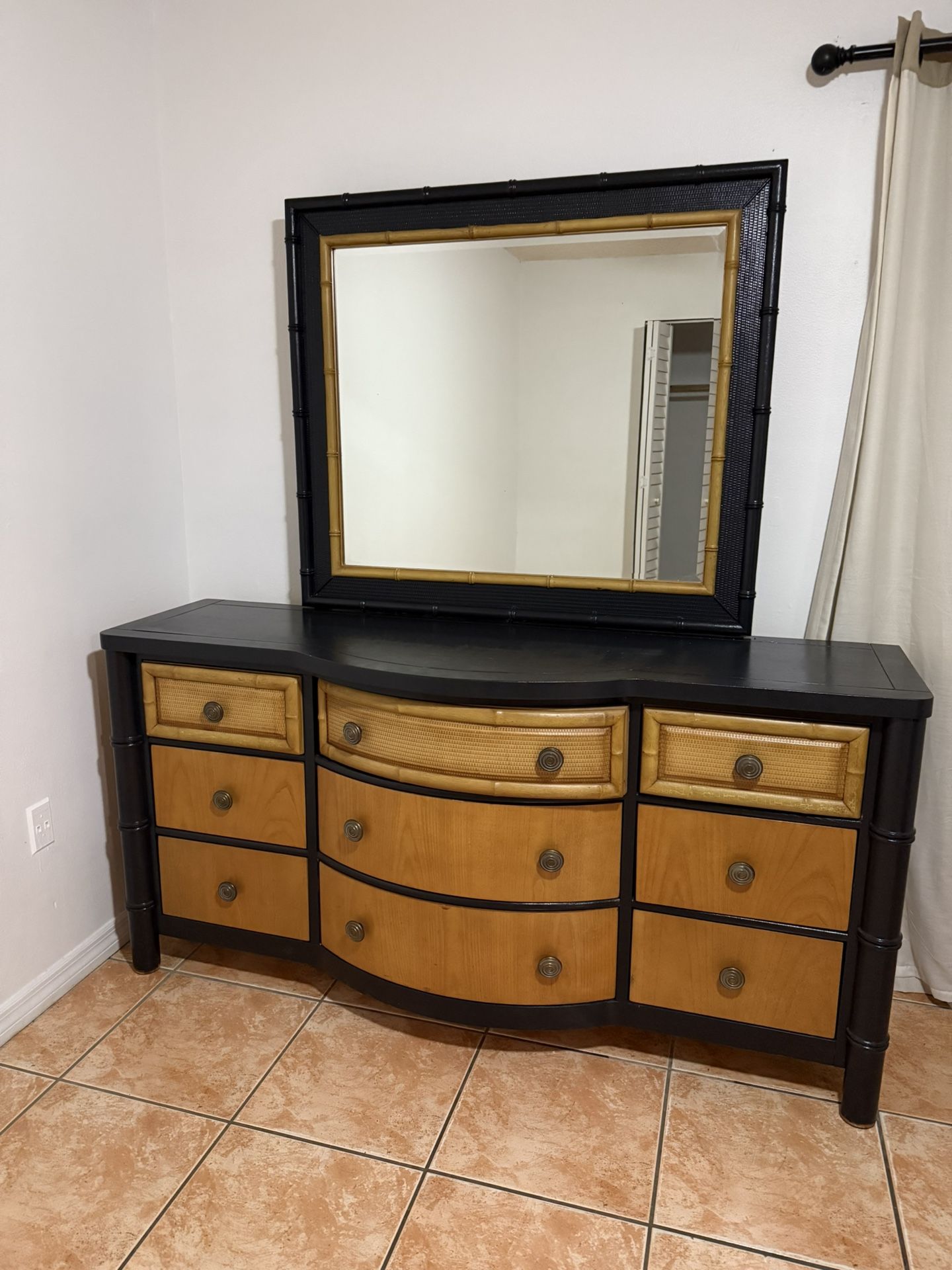 Dresser Tables