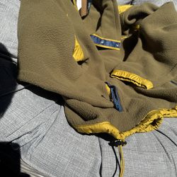 2XX New with tags The North Face sweater