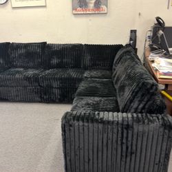 New 119x92 Corduroy Sectional Couch / Free Delivery
