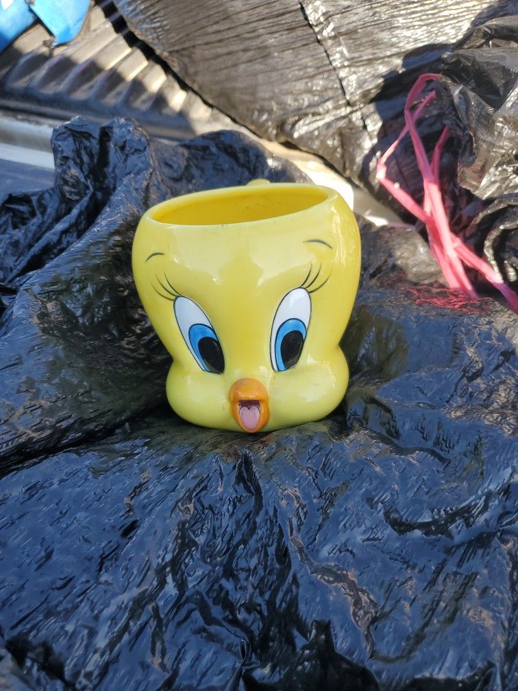 Tweety Bird Looney Tunes 3D Ceramic Coffee Tea Soup Mug Cup Jumbo 20 Oz. Toons