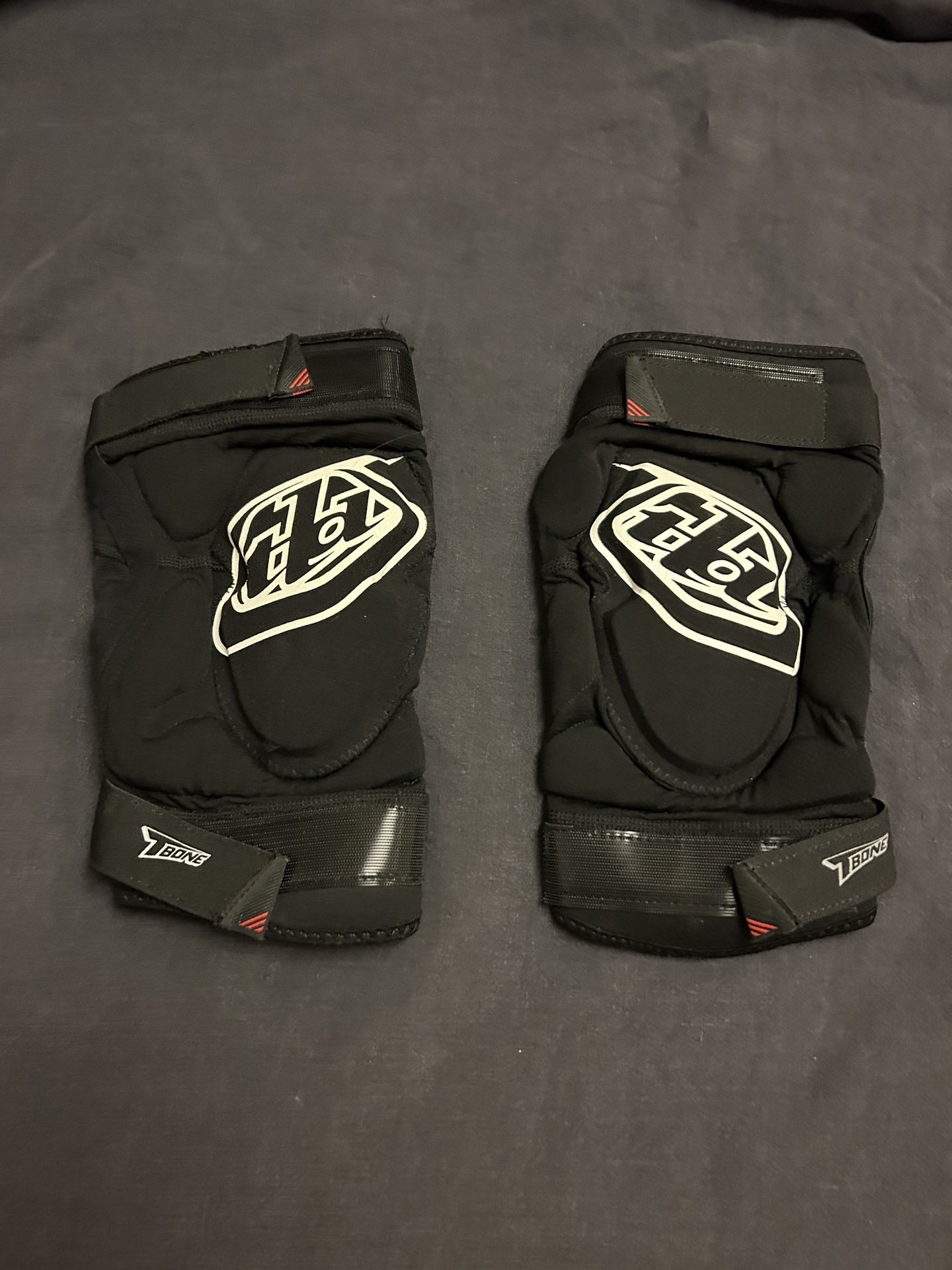 Troy Lee Knee Guards