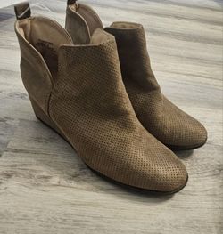 Journee Collection Boots