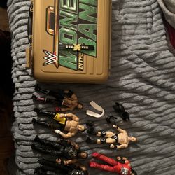 WWE Gold 2017 Money In The Bank With Action, Figure Figures