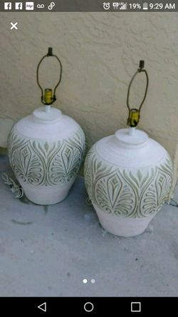Set of 2 large ceramic table lamps