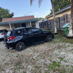 Toyota IM Corolla 2019