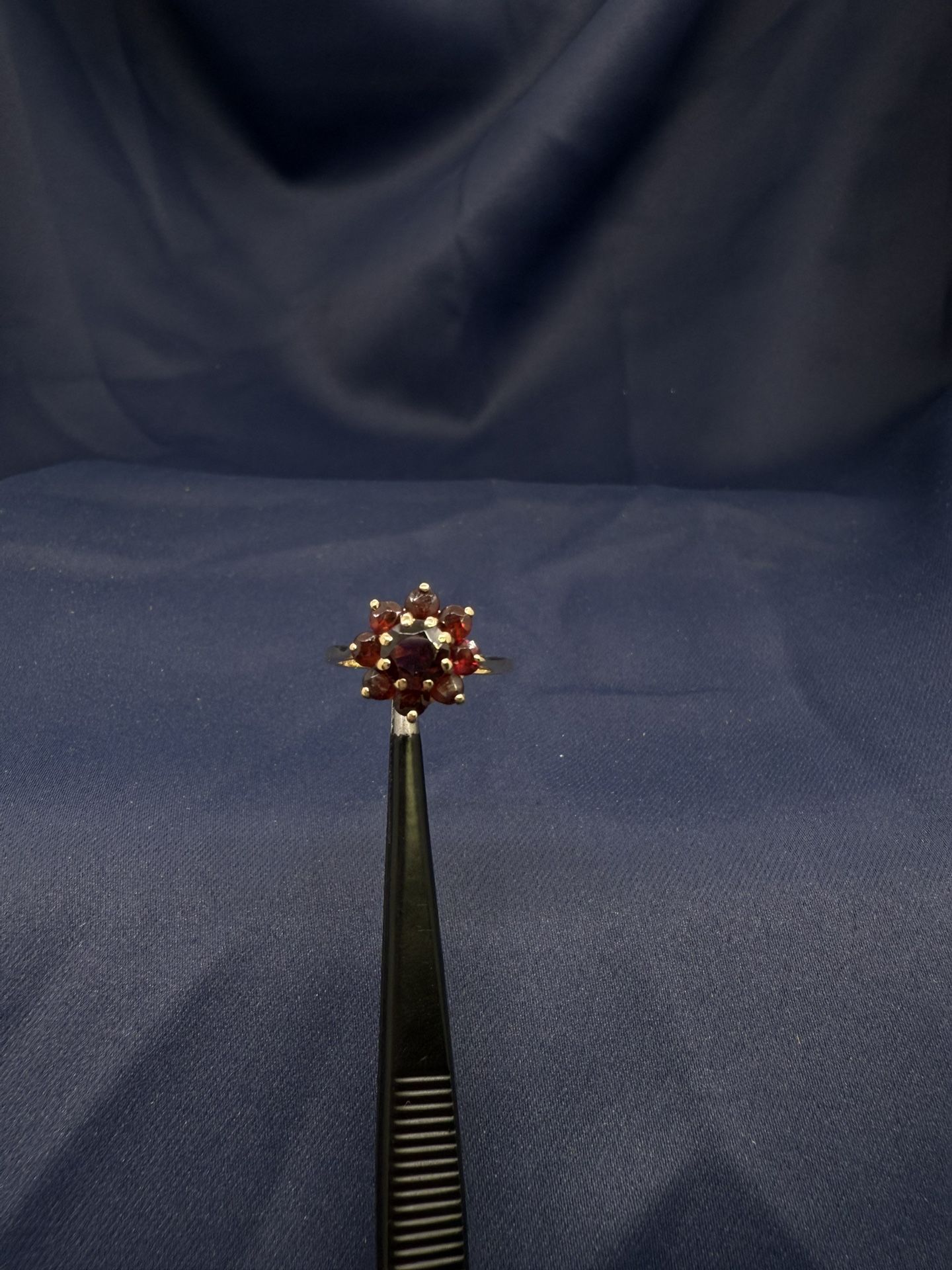 14KYG Garnet Flower Ring