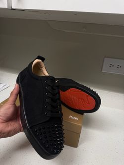 Shoes size 7.5/8