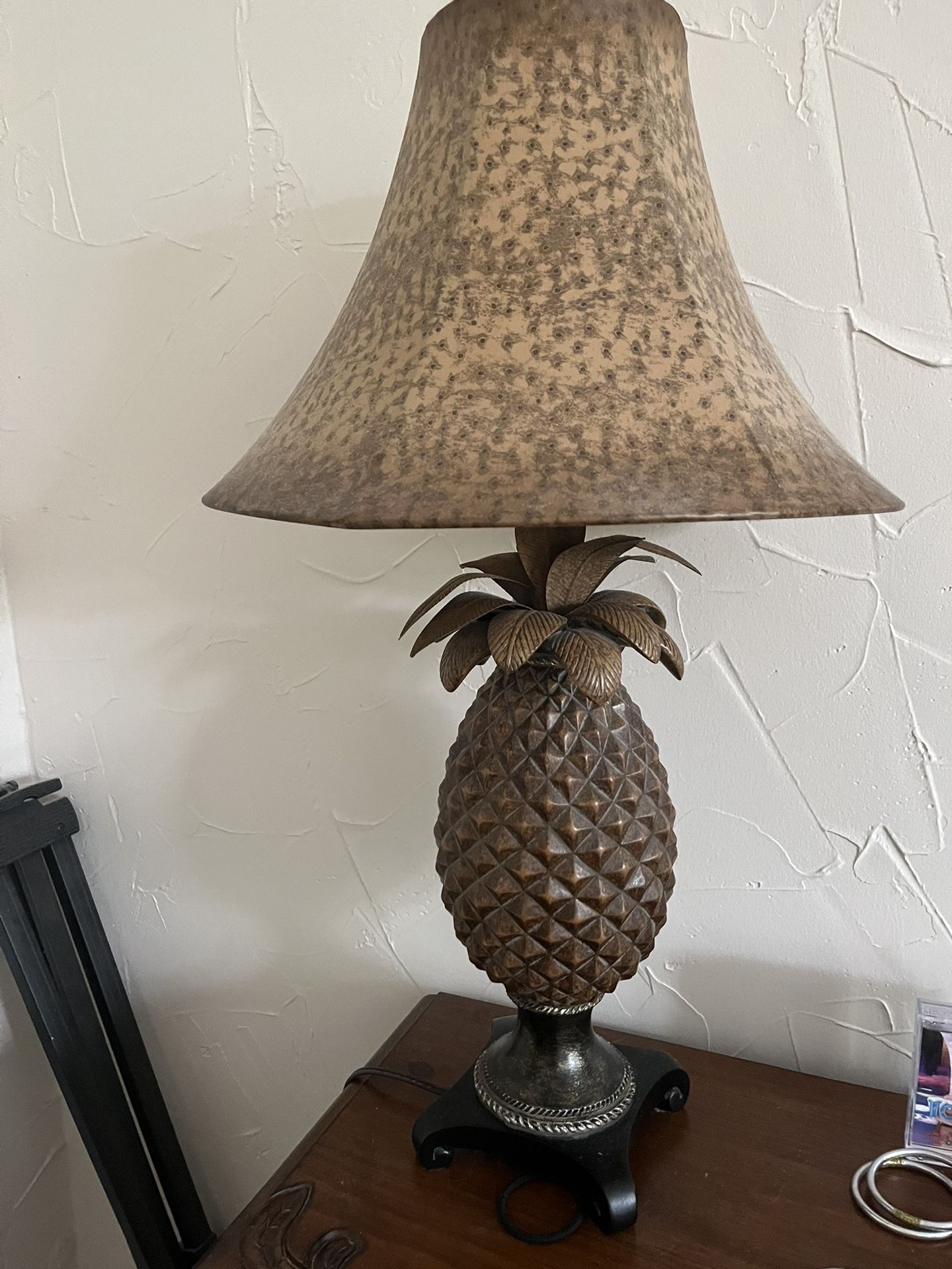 2 Tommy Bahama Pineapple Lamps with Shades