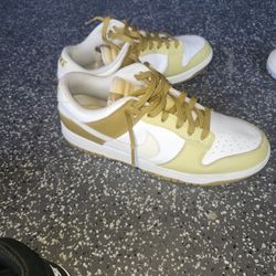 Worn Twice  Men's Nike Size 10.5