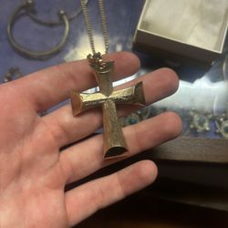 cross necklace
