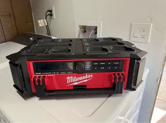 M18 Milwaukee Bluetooth Speaker