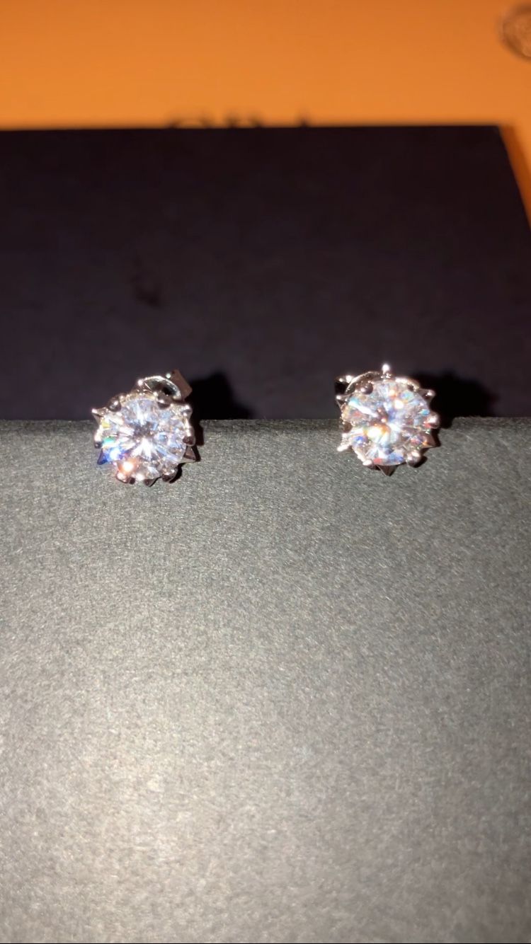 VVS1 Iced Out Stud Earrings 2 Carat