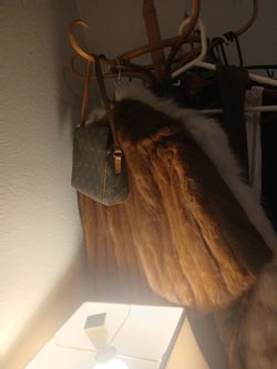 Real Fur Worth 4000 And 300