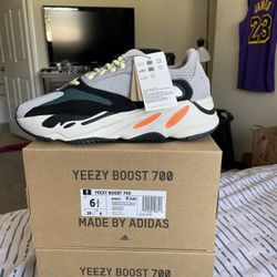 Adidas Yeezy Boost 700 Wave Runner Size 6.5 Men. Brand New DS . 