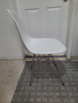 Tour Eiffel Hermmes replica chair