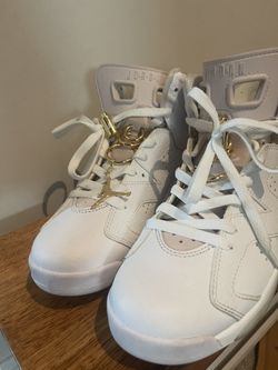 Jordan 6 Gold Hoops Sz 8 Women